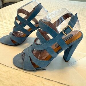 Steve Madden Blue Strappy suede Heels Barely worn.